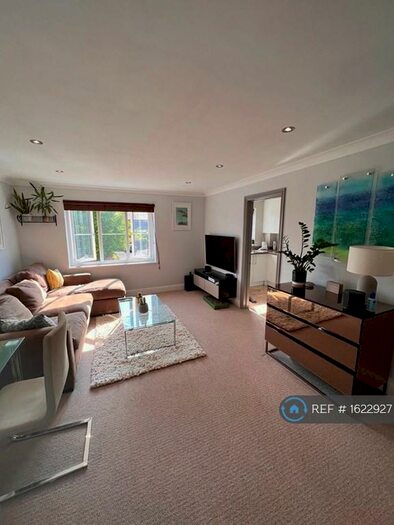 1 Bedroom Maisonette To Rent In Alston Gardens, Maidenhead, SL6