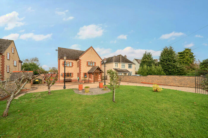 6 Bedroom Detached House For Sale In Eynsham Road, Cassington, Witney, OX29