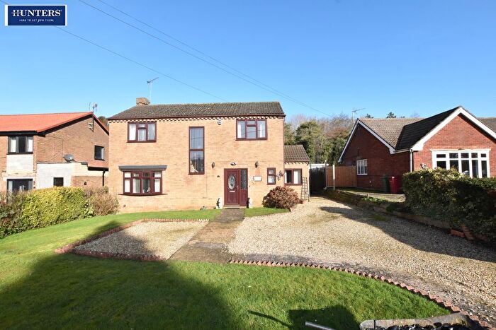 3 Bedroom Detached House For Sale In Burton Road, Thealby, Scunthorpe, DN15
