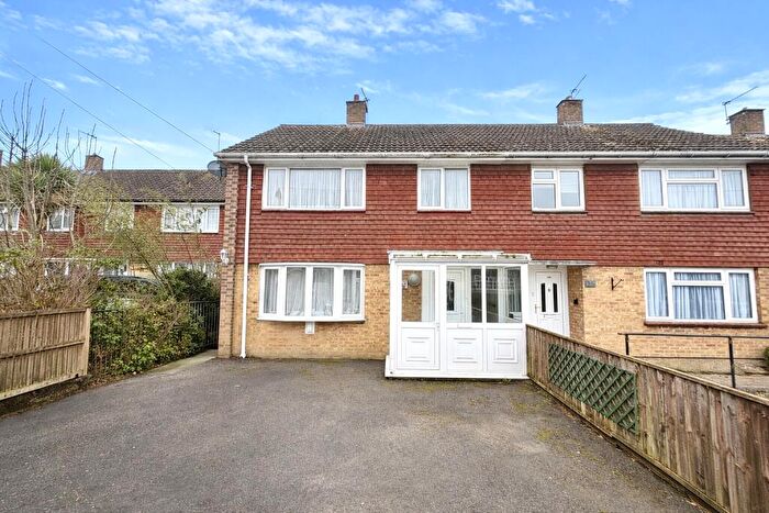 3 Bedroom End Of Terrace House For Sale In St Johns Road, Yeovil, BA21