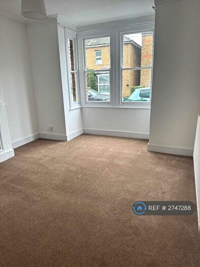 2 Bedroom Detached House To Rent In Sebright Road, Barnet, EN5