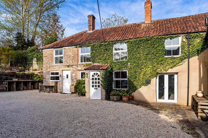 4 Bedroom Semi Detached House For Sale In Goose Street, Beckington, Frome, BA11