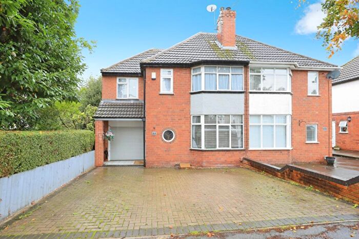 2 Bedroom Semi-Detached House For Sale In Baldwin Road, Kidderminster, Worcestershire, DY10