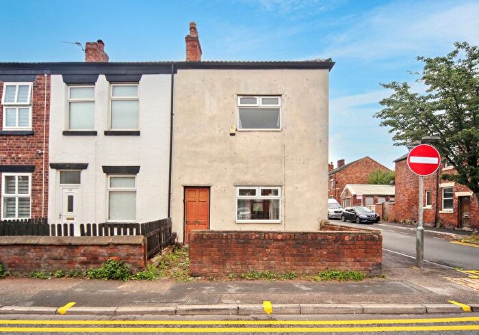 3 Bedroom End Of Terrace House For Sale In Ormskirk Road, Wigan, Lancashire, WN5