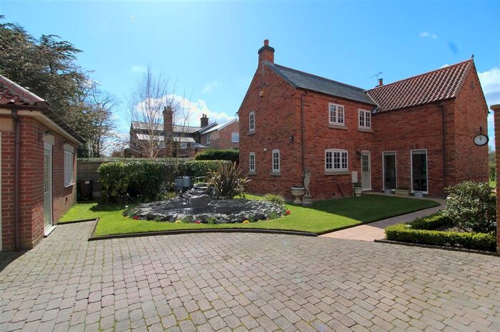 3 Bedroom Detached House For Sale In Orchard Court, Thorney, Newark, NG23