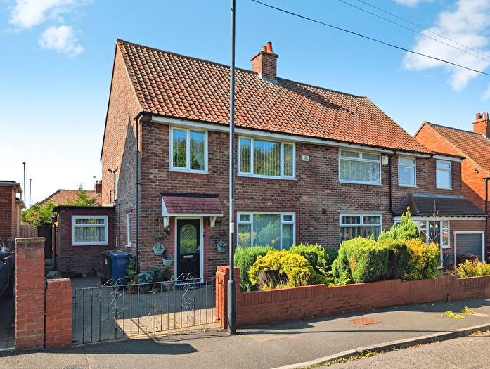 3 Bedroom Semi Detached House For Sale In Silverhill Drive, Fenham, Newcastle Upon Tyne, NE5
