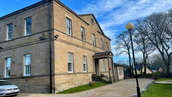 3 Bedroom Flat For Sale In Usworth Hall, Usworth, Washington, NE37