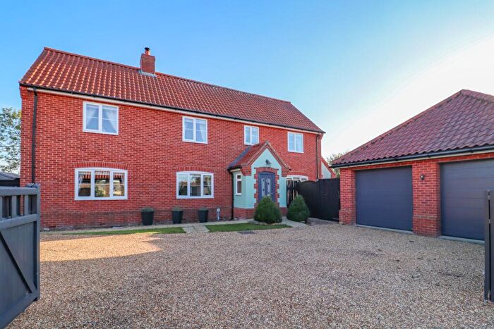 4 Bedroom Detached House For Sale In Castle Green, Mileham, King's Lynn, Norfolk, PE32