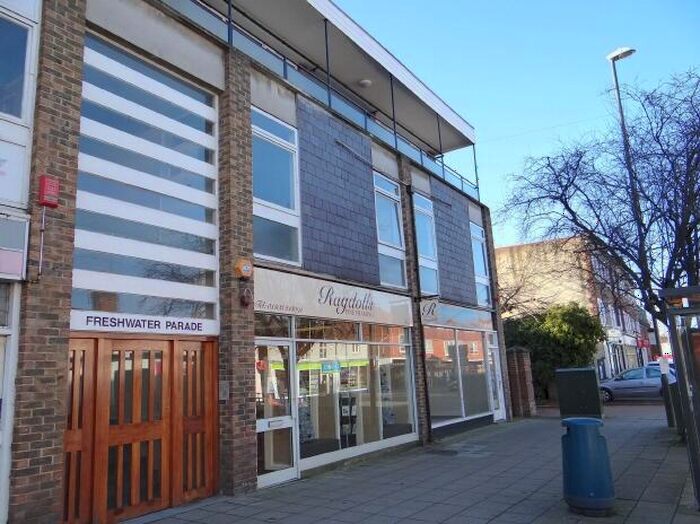 1 Bedroom Flat To Rent In Freshwater Parade, Horsham, RH12