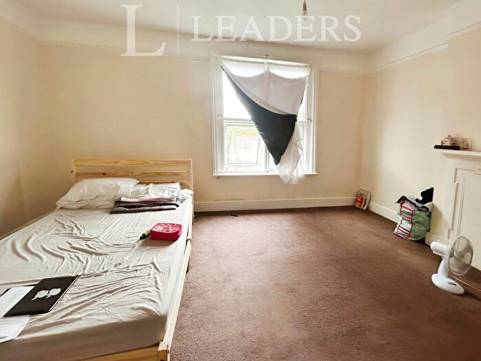2 Bedroom Apartment To Rent In London Road, PO21