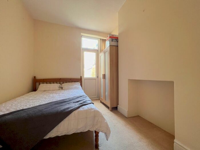 5 Bedroom Terraced House To Rent In Newfoundland Road, Heath, CF14