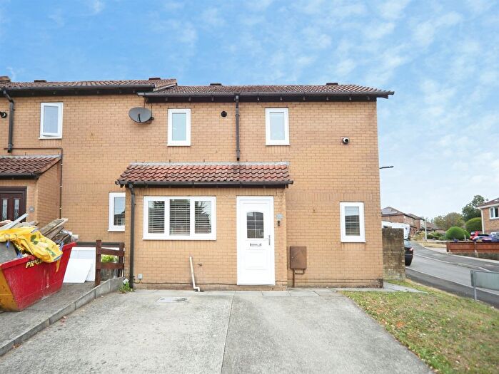 2 Bedroom End Of Terrace House For Sale In Aspen Way, Llantwit Fardre, Pontypridd, CF38