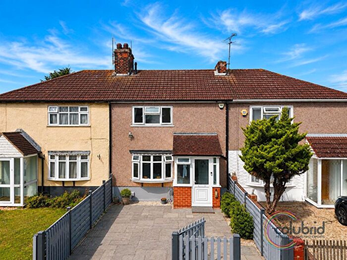 3 Bedroom Terraced House For Sale In Scott Road, Chadwell St Mary, RM16