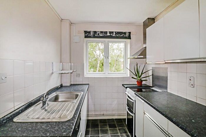 1 Bedroom Flat For Sale In Langley - Walking Distance To Langley Mainline, SL3