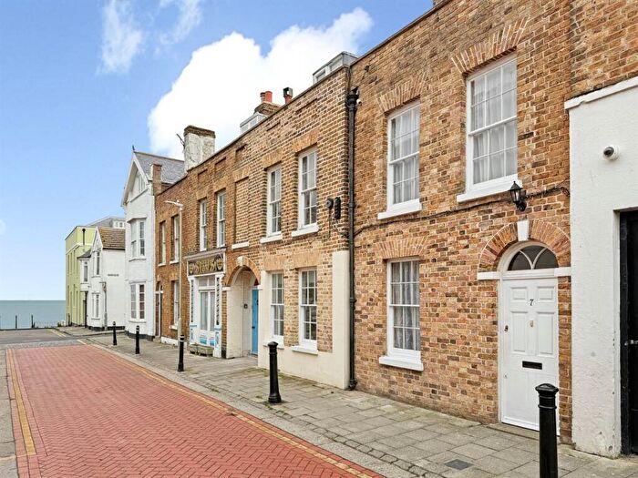 4 Bedroom Terraced House For Sale In Bank Street, Herne Bay, CT6