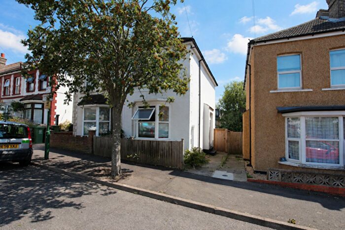 2 Bedroom Semi-Detached House For Sale In Montpelier Road, Sutton, SM1