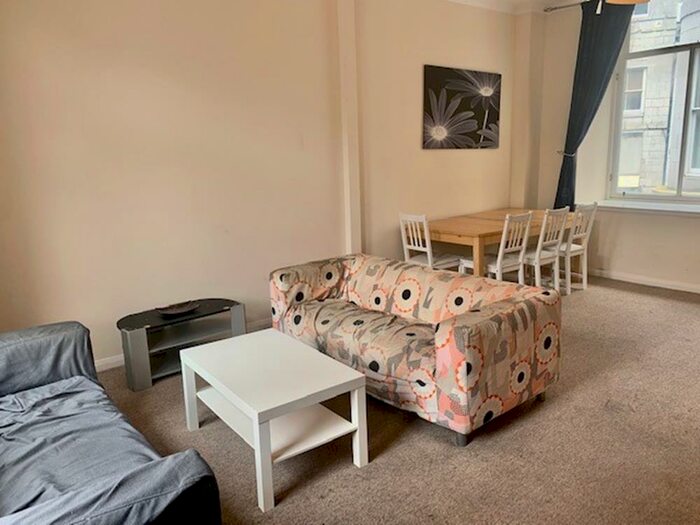 3 Bedroom Flat To Rent In Carmelite Street, First Floor, AB11