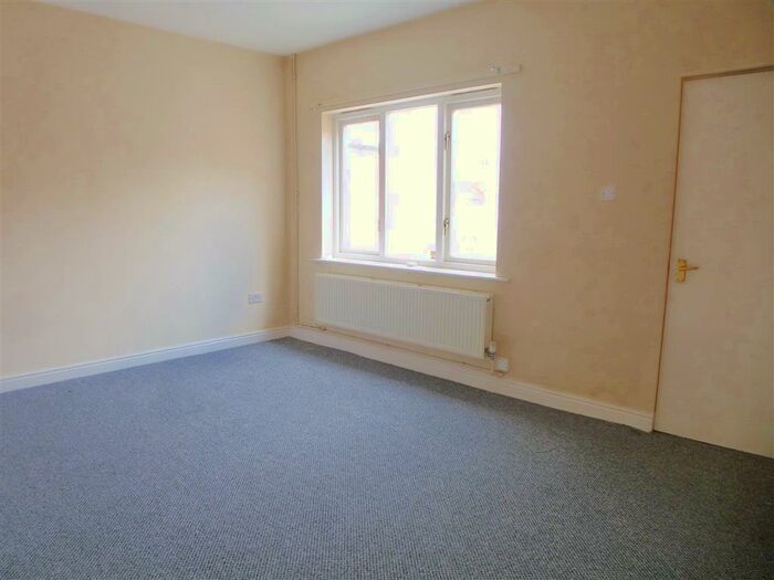 3 Bedroom Terraced House To Rent In Model Village, Creswell, Worksop, S80