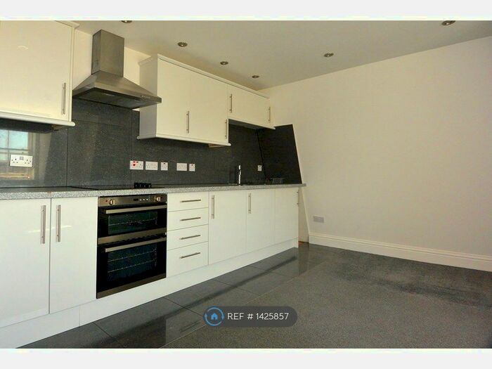 1 Bedroom Flat To Rent In Castle Hill Avenue, Folkestone, CT20