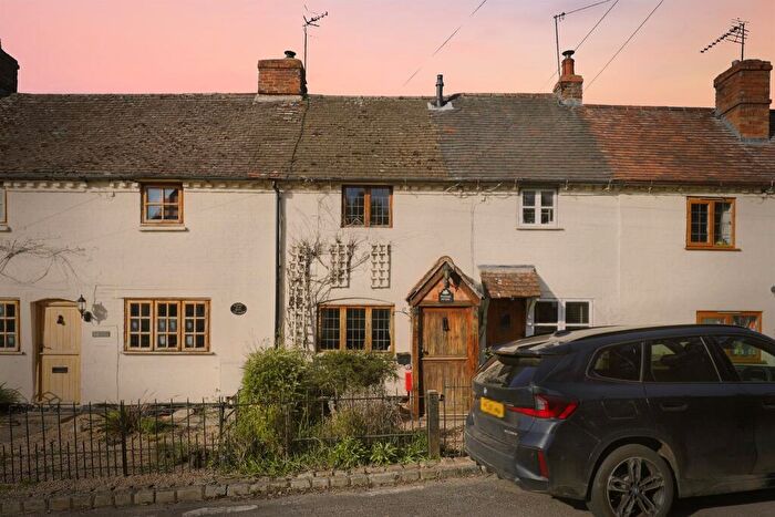 2 Bedroom Terraced House For Sale In High Street, Broom, Alcester, B50