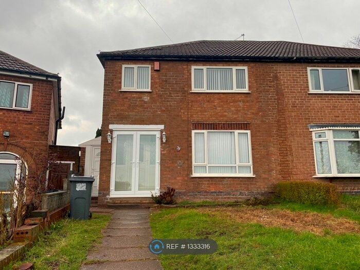 3 Bedroom Semi-Detached House To Rent In Camplin Crescent, Birmingham, B20