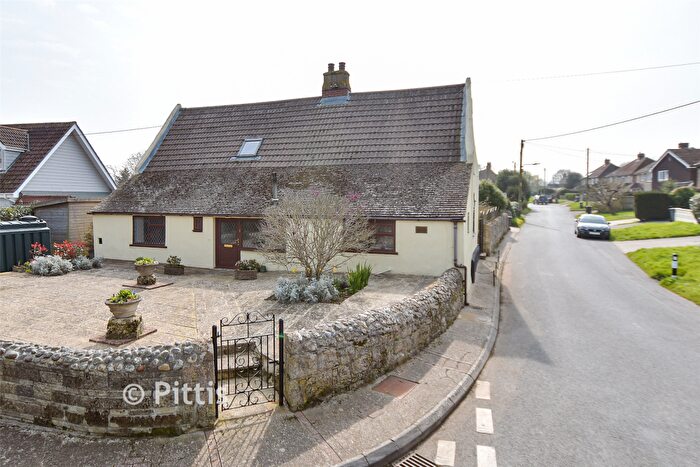 3 Bedroom Detached House For Sale In Warlands Lane, Shalfleet, Newport, Isle Of Wight, PO30