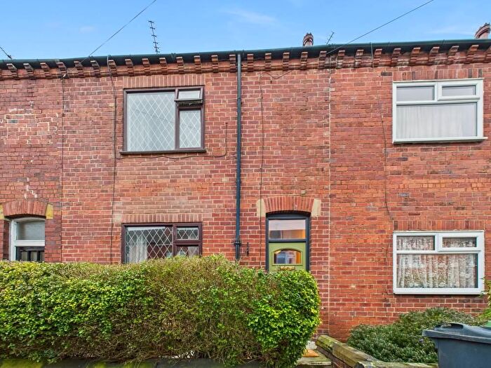 2 Bedroom Terraced House For Sale In Glencoe Terrace, Kippax, Leeds, LS25
