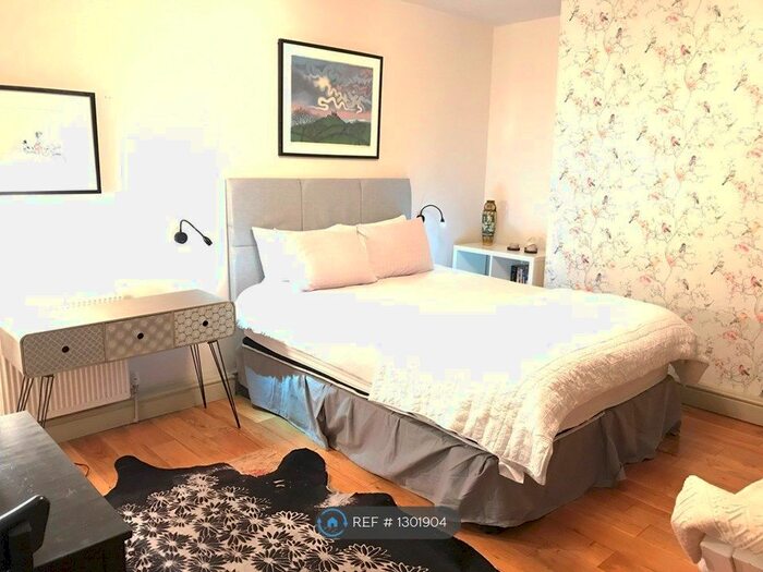 1 Bedroom Flat To Rent In Denbigh Street, London SW1V