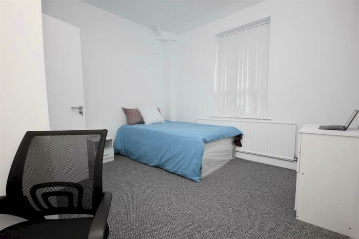 1 Bedroom House To Rent In Fir Street, Burnley, BB10