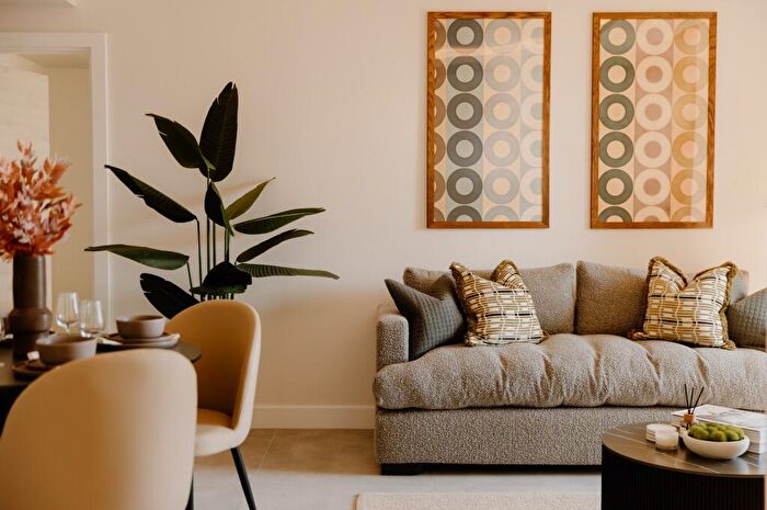 2 Bedroom Apartment To Rent In Embassy Boulevard, Linear Place, Wandsworth, London, SW11