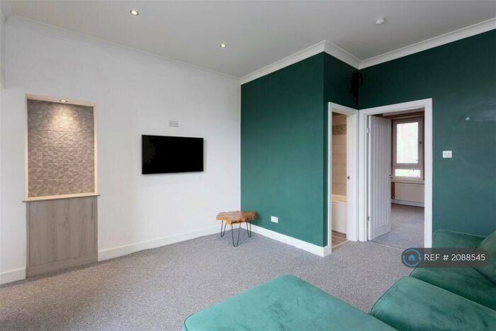 1 Bedroom Flat To Rent In Octavia Street, Kirkcaldy, KY2