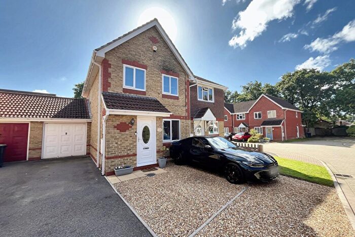 3 Bedroom Semi-Detached House For Sale In Verwood, BH31