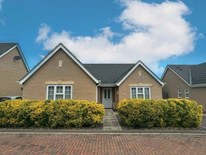 2 Bedroom Detached Bungalow For Sale In Lime Tree Gardens, Chatteris, PE16