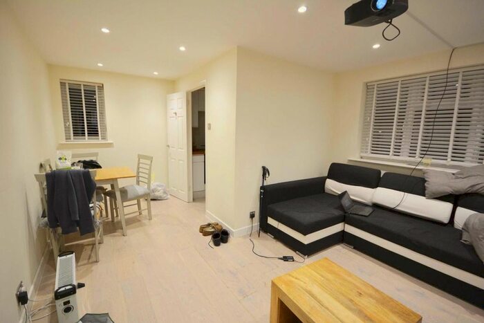 1 Bedroom Flat To Rent In Chiswell Court, Sandown Road, Watford, WD24