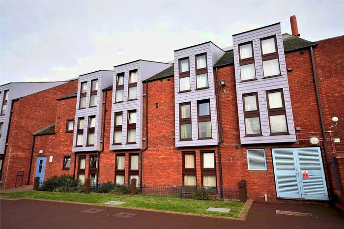 Studio To Rent In Enid Blyton House, Wycliffe End, Aylesbury, Buckinghamshire HP19