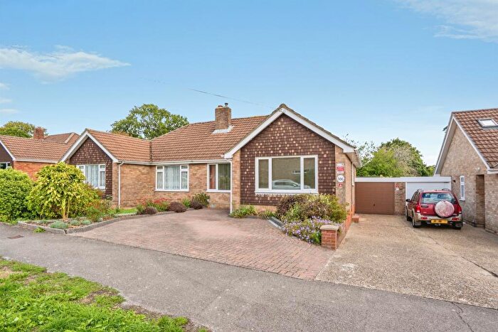 3 Bedroom Semi-Detached Bungalow For Sale In Cherry Tree Avenue, Waterlooville, PO8