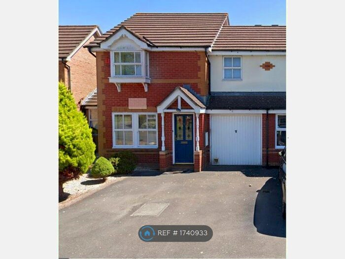 3 Bedroom Semi-Detached House To Rent In The Beeches, Bradley Stoke, Bristol, BS32