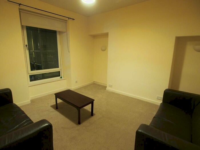 1 Bedroom Flat To Rent In Menzies Road, Nd Right, AB11