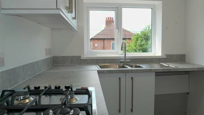 2 Bedroom Flat To Rent In Burnage Lane, Burnagemanchester, , M19