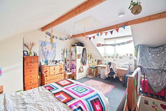 3 Bedroom Terraced House To Rent In Forres Road, Sheffield, S10