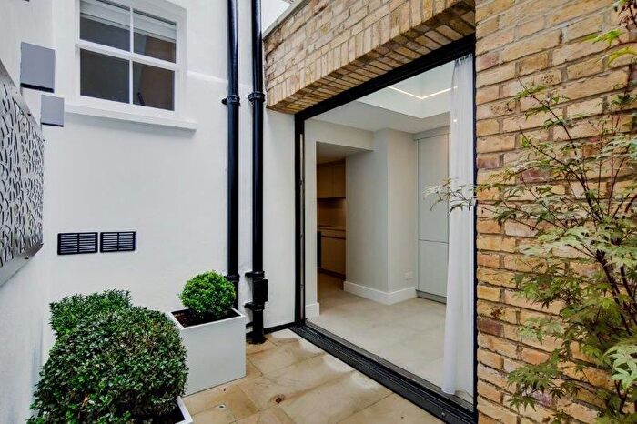 4 Bedroom Terraced House To Rent In Dorset Street, Marylebone, London, W1U