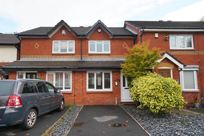 2 Bedroom Town House For Sale In Stonehaven, Beaumont Chase, Bolton, BL3
