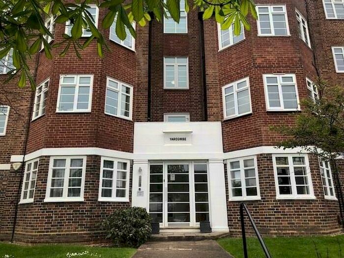 2 Bedroom Apartment To Rent In Surbiton, Surrey, KT6