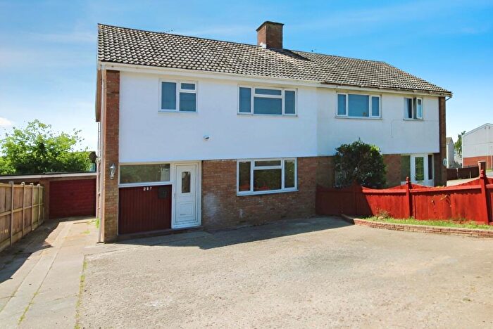 3 Bedroom Semi-Detached House For Sale In St. Osyth Road, Clacton-on-sea, CO15