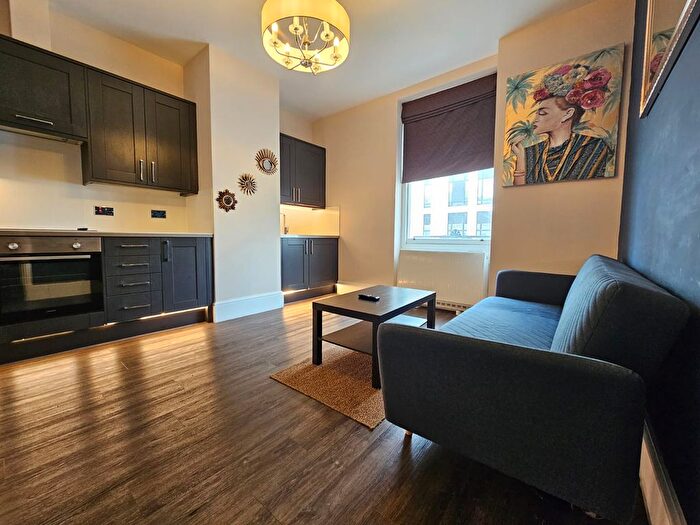 1 Bedroom Flat To Rent In West Street, Brighton, BN1