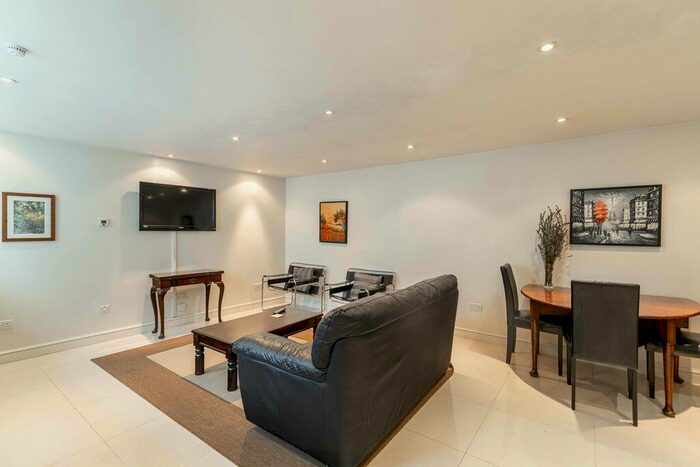 1 Bedroom Property To Rent In Addison Bridge Place, Kensington, W14