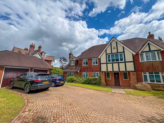 5 Bedroom Property To Rent In Mayfield Lane, Wadhurst, TN5