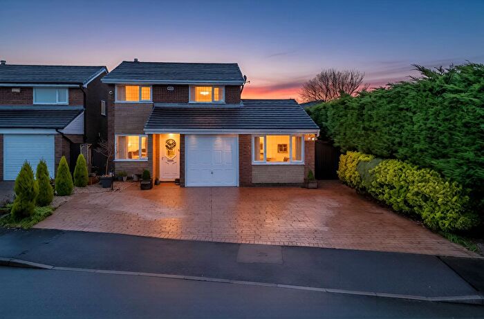 3 Bedroom Detached House For Sale In Greenbarn Way, Blackrod, BL6