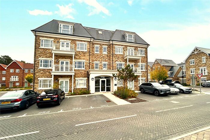 1 Bedroom Flat For Sale In Sundew Avenue, Fleet, Hampshire, GU51