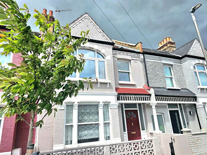4 Bedroom Terraced House To Rent In Undine Street, London, SW17